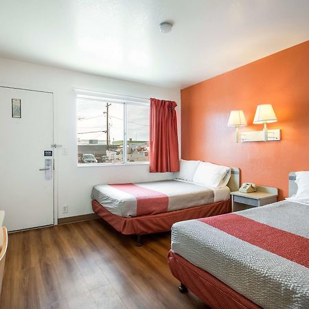 Motel 6 Wendover Εξωτερικό φωτογραφία