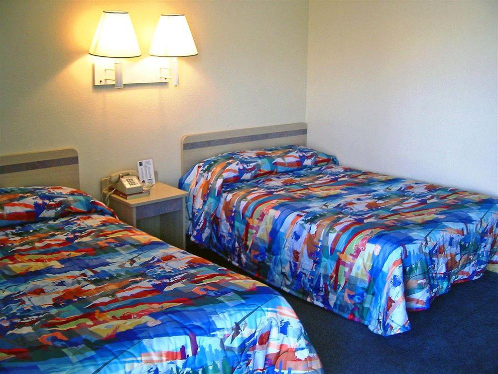 Motel 6 Wendover Εξωτερικό φωτογραφία