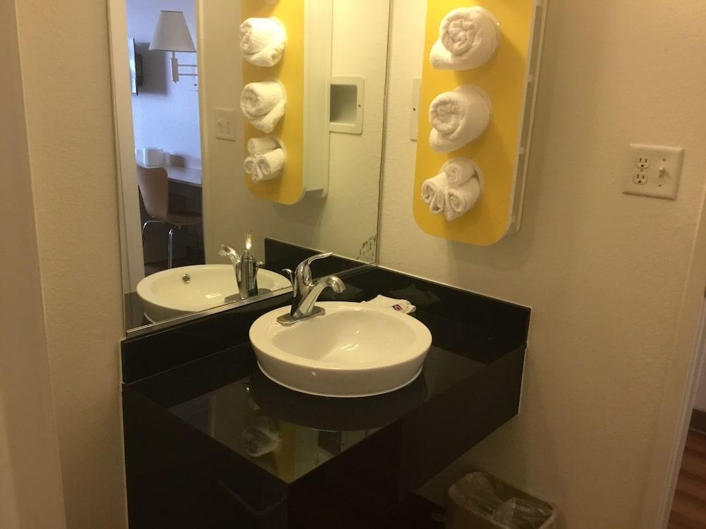 Motel 6 Wendover Εξωτερικό φωτογραφία