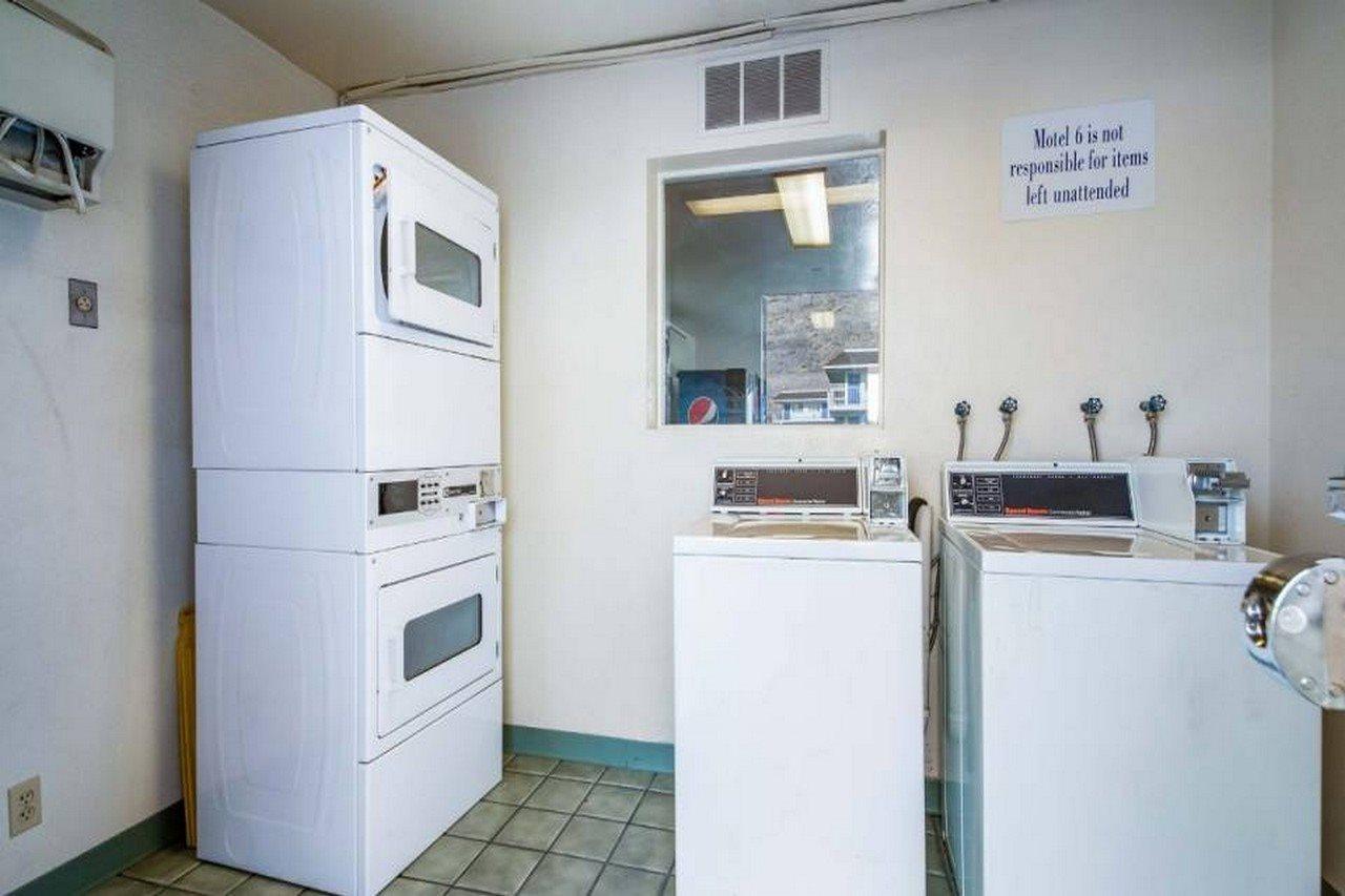 Motel 6 Wendover Εξωτερικό φωτογραφία