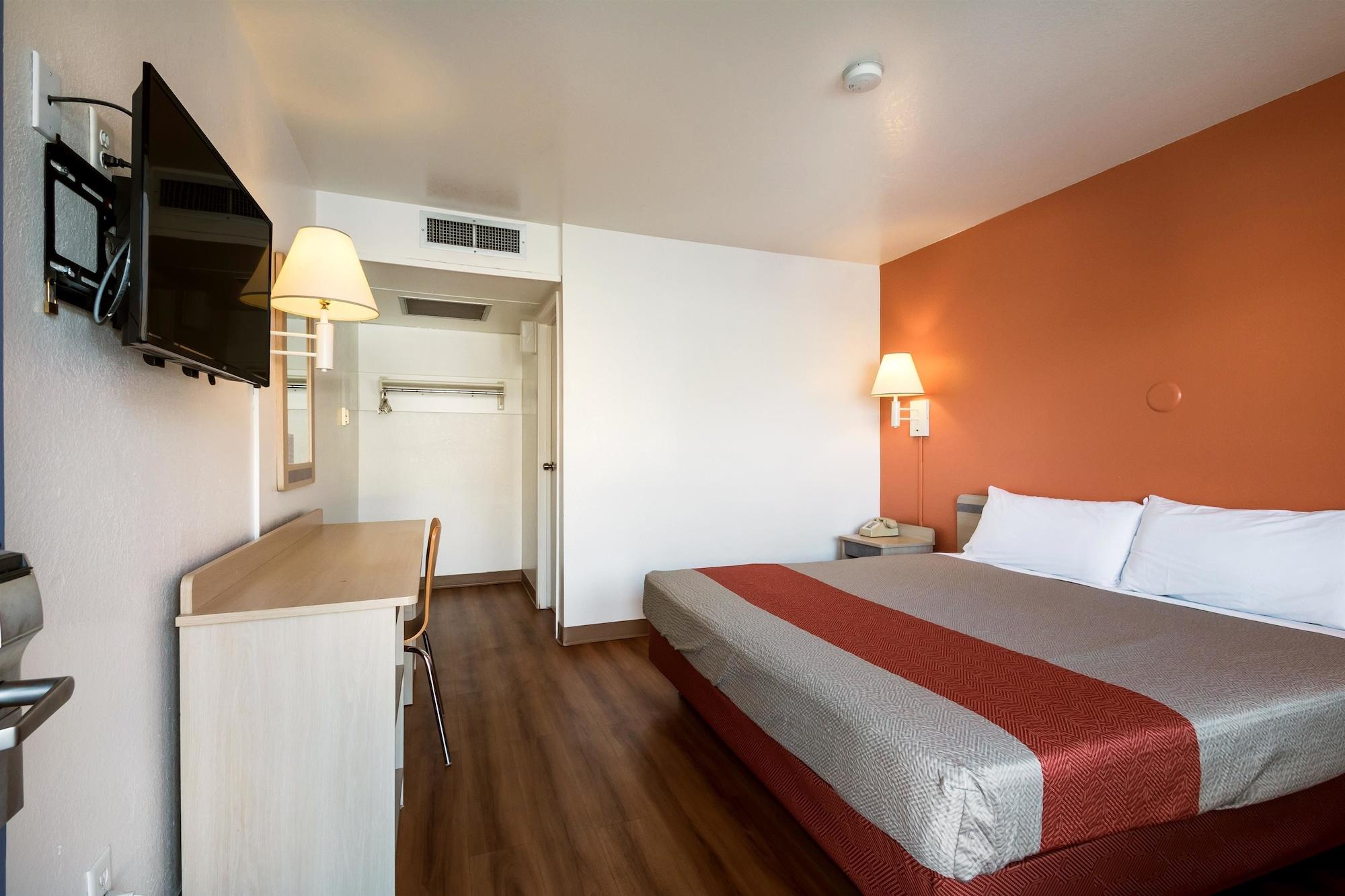 Motel 6 Wendover Εξωτερικό φωτογραφία