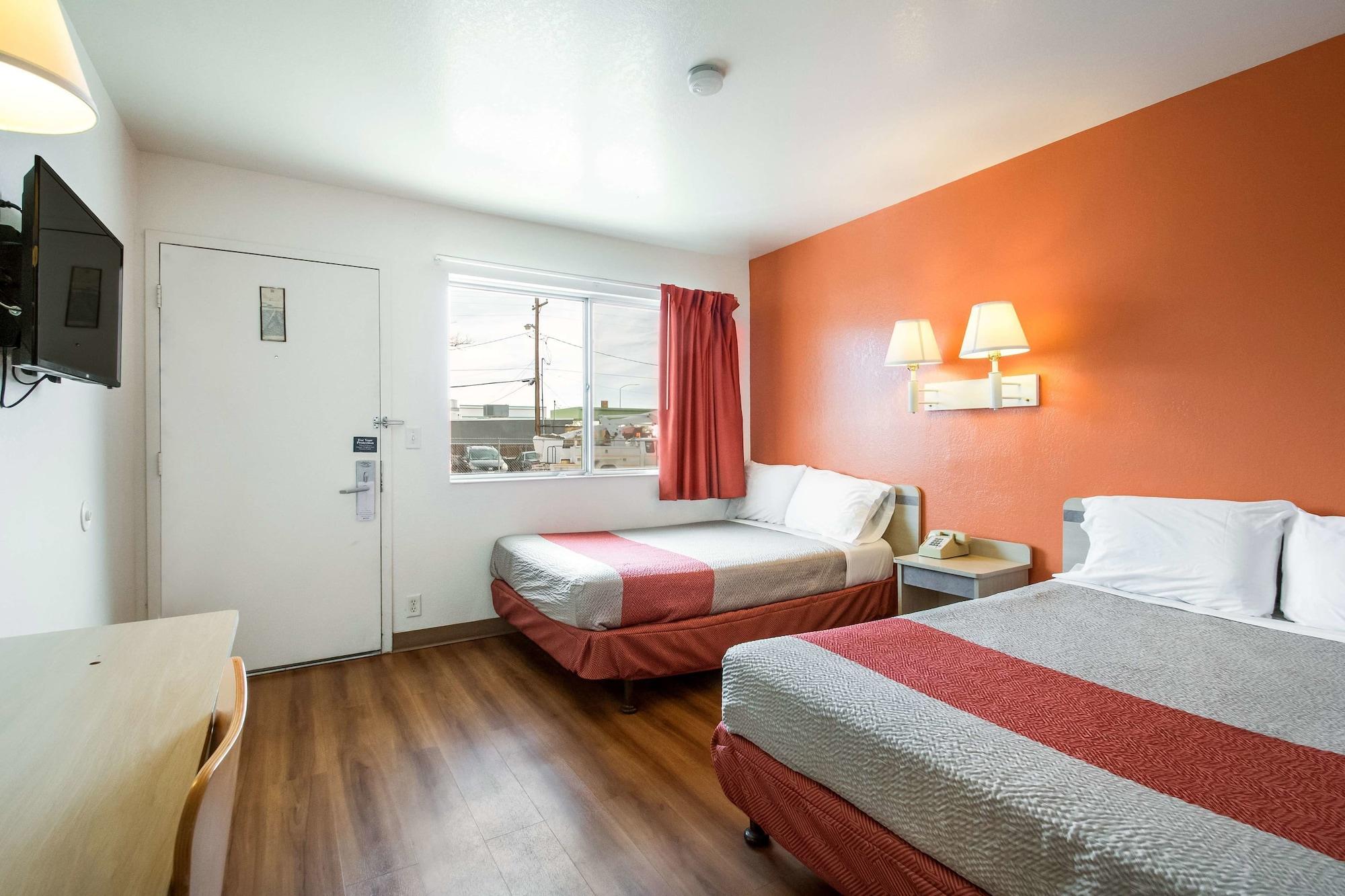 Motel 6 Wendover Εξωτερικό φωτογραφία